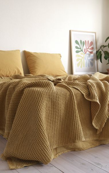 Покривало 220х240 LA MODNO PIKE STONEWASHED Golden Yellow 200386 фото