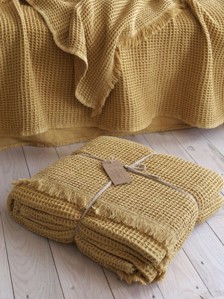 Покривало 220х240 LA MODNO PIKE STONEWASHED Golden Yellow 200386 фото